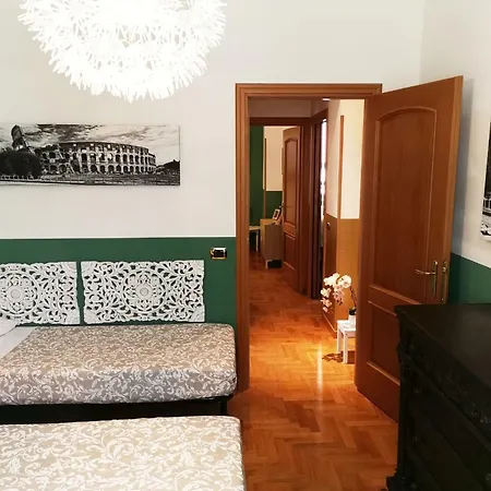 Colosseo Imperial Apartment